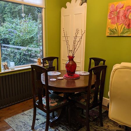 킹스턴어폰헐 6 Trinity Grove Ella Street Hu5 3Bb B&B 외부 사진